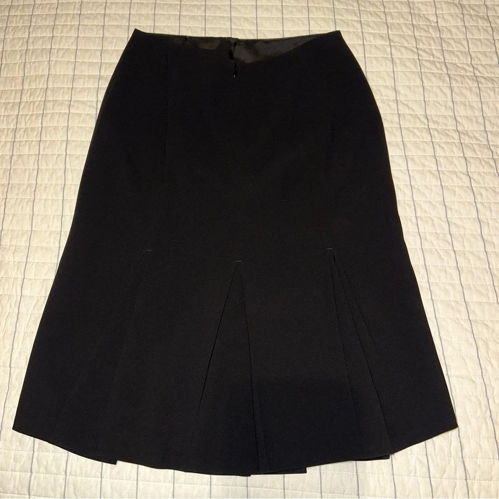 Ann Taylor‎ Size 0 Black Skirt
